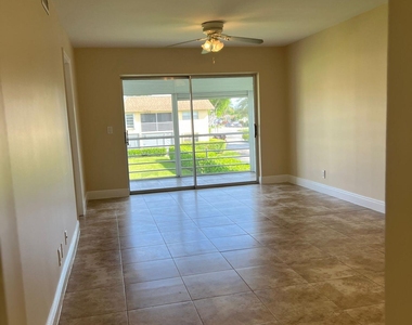 9851 Sandalfoot Boulevard - Photo Thumbnail 11