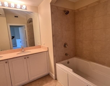 1660 Renaissance Commons Boulevard - Photo Thumbnail 43