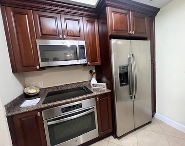 1660 Renaissance Commons Boulevard - Photo Thumbnail 7