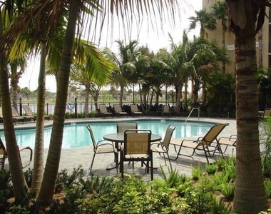 1660 Renaissance Commons Boulevard - Photo Thumbnail 3