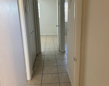 850 E Commercial Boulevard - Photo Thumbnail 14