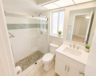 1232 Cabana Road - Photo Thumbnail 16
