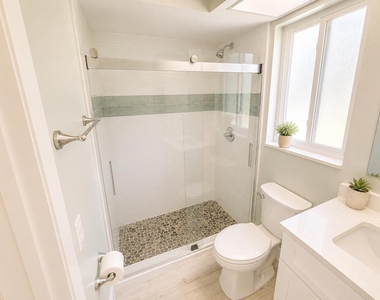 1232 Cabana Road - Photo Thumbnail 17