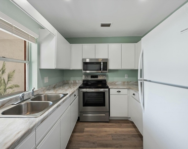1494 Easthampton Circle - Photo Thumbnail 7