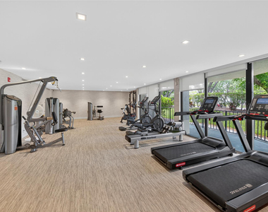 800 Jeffery Street - Photo Thumbnail 40