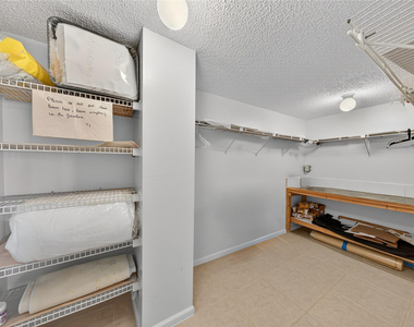 800 Jeffery Street - Photo Thumbnail 27