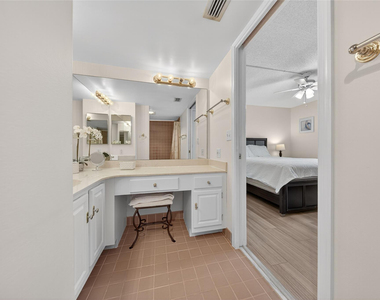 800 Jeffery Street - Photo Thumbnail 34