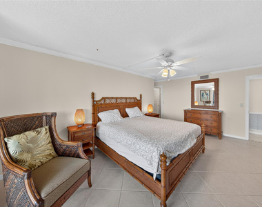 800 Jeffery Street - Photo Thumbnail 23