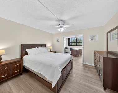800 Jeffery Street - Photo Thumbnail 28