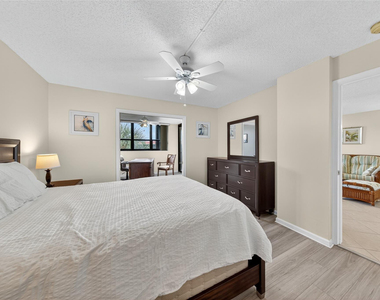 800 Jeffery Street - Photo Thumbnail 29