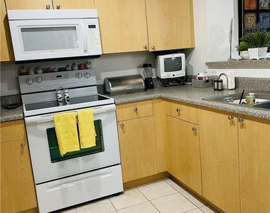 8020 N Nob Hill Road - Photo Thumbnail 8