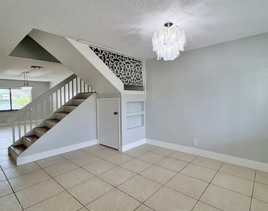 5325 Tennis Lane - Photo Thumbnail 2