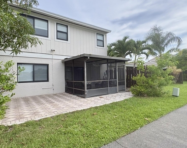 5325 Tennis Lane - Photo Thumbnail 22