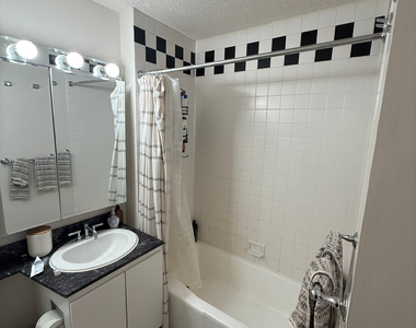 175 East 96th Street - Photo Thumbnail 6