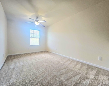 2530 Madeline Meadow Drive - Photo Thumbnail 13