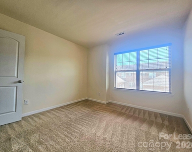 2530 Madeline Meadow Drive - Photo Thumbnail 12