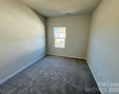 1412 Blanche Street - Photo Thumbnail 6
