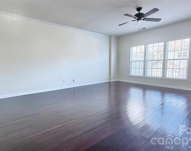 12731 Bullock Greenway Boulevard - Photo Thumbnail 10