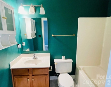 5112 Prosperity Church Road - Photo Thumbnail 9