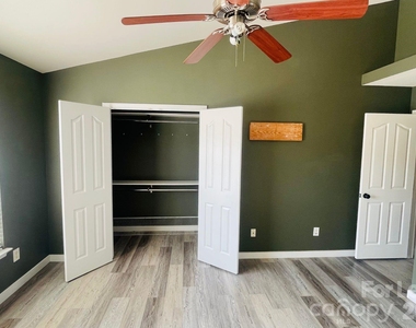 5112 Prosperity Church Road - Photo Thumbnail 11