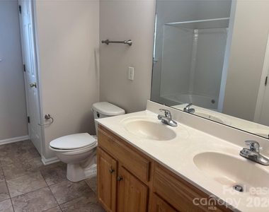 1426 Peach Park Lane - Photo Thumbnail 21