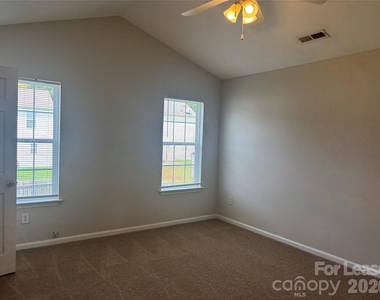 1426 Peach Park Lane - Photo Thumbnail 19