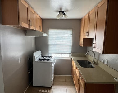 5518 Rosemead Boulevard - Photo Thumbnail 4