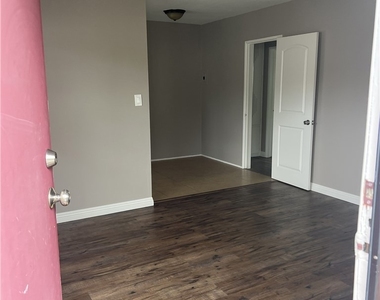 5518 Rosemead Boulevard - Photo Thumbnail 1