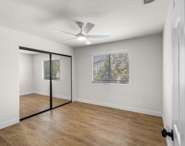 4707 Calle Cancun - Photo Thumbnail 27
