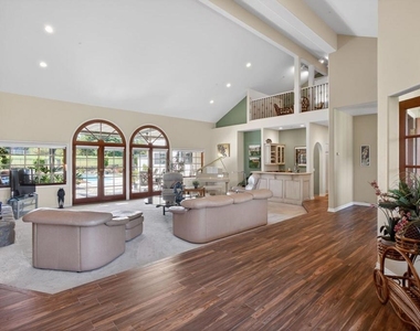 10995 Alto Court - Photo Thumbnail 3