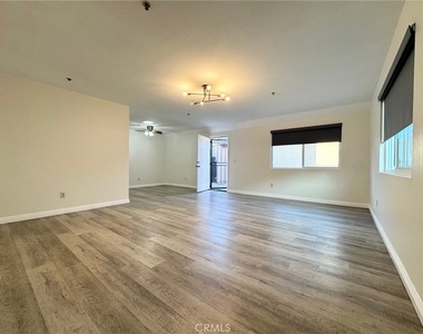 17511 Newland - Photo Thumbnail 2
