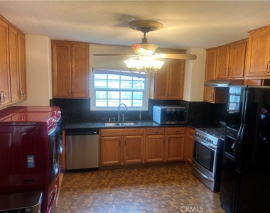 543 Flores Street - Photo Thumbnail 2