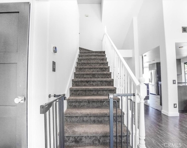 479 Pesaro Street - Photo Thumbnail 22