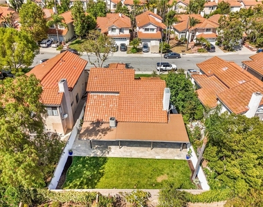 479 Pesaro Street - Photo Thumbnail 37