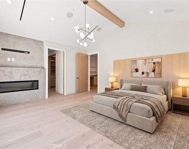 13944 Valleyheart Drive - Photo Thumbnail 2