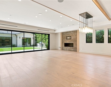 13944 Valleyheart Drive - Photo Thumbnail 12