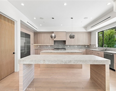 13944 Valleyheart Drive - Photo Thumbnail 6