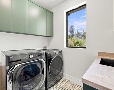 13944 Valleyheart Drive - Photo Thumbnail 26