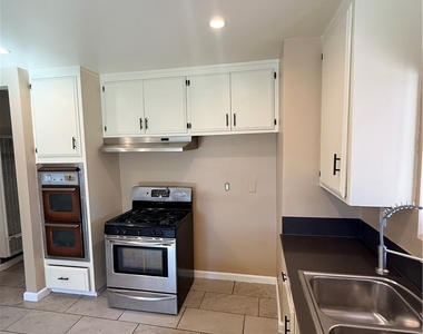 9510 Bandera Street - Photo Thumbnail 8