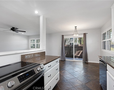 17572 Vandenberg Lane - Photo Thumbnail 4