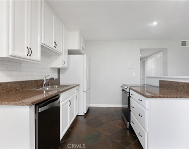 17572 Vandenberg Lane - Photo Thumbnail 26