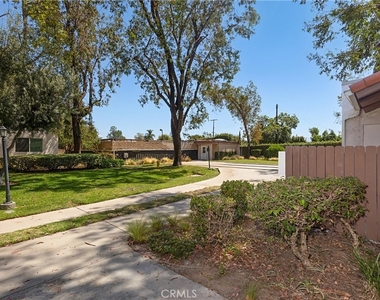 17572 Vandenberg Lane - Photo Thumbnail 19