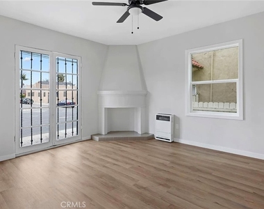 1829 E 4th - Photo Thumbnail 4