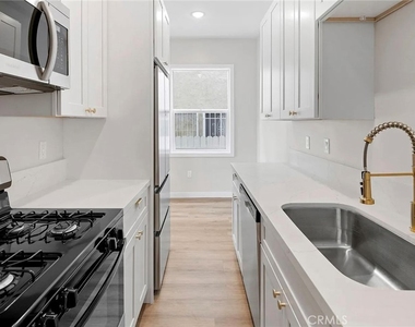 1829 E 4th - Photo Thumbnail 8