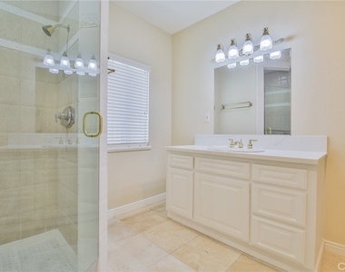 876 N Euclid Avenue - Photo Thumbnail 24
