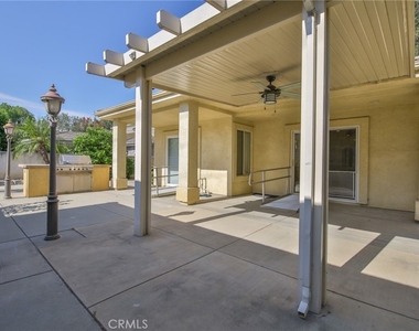 876 N Euclid Avenue - Photo Thumbnail 37