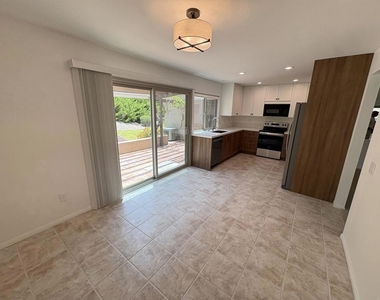 17463 Plaza Dolores - Photo Thumbnail 2