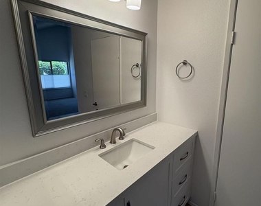 17463 Plaza Dolores - Photo Thumbnail 6