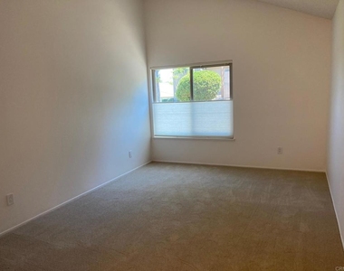 17463 Plaza Dolores - Photo Thumbnail 7