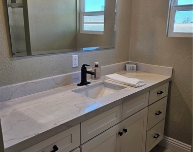 44250 Russell Lane - Photo Thumbnail 10